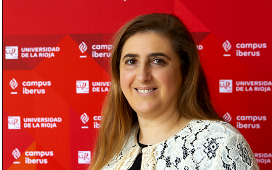 Esther Raya Díaz